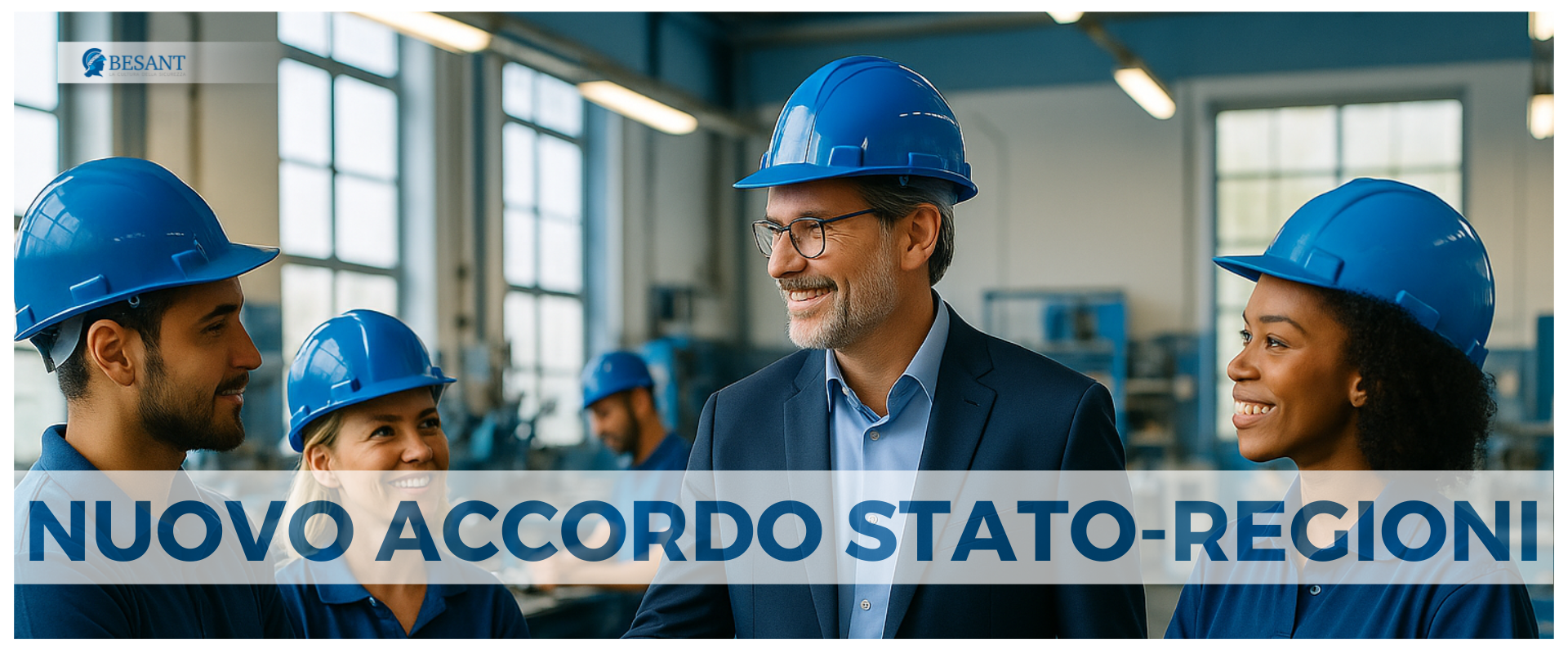 Imprenditore dialoga con i suoi collaboratori in reparto produttivo moderno: la scena trasmette fiducia, partecipazione e una leadership orientata alle persone.